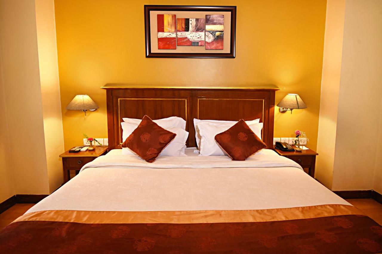 Dom Himalaya Hotel Kathmandu Exteriör bild