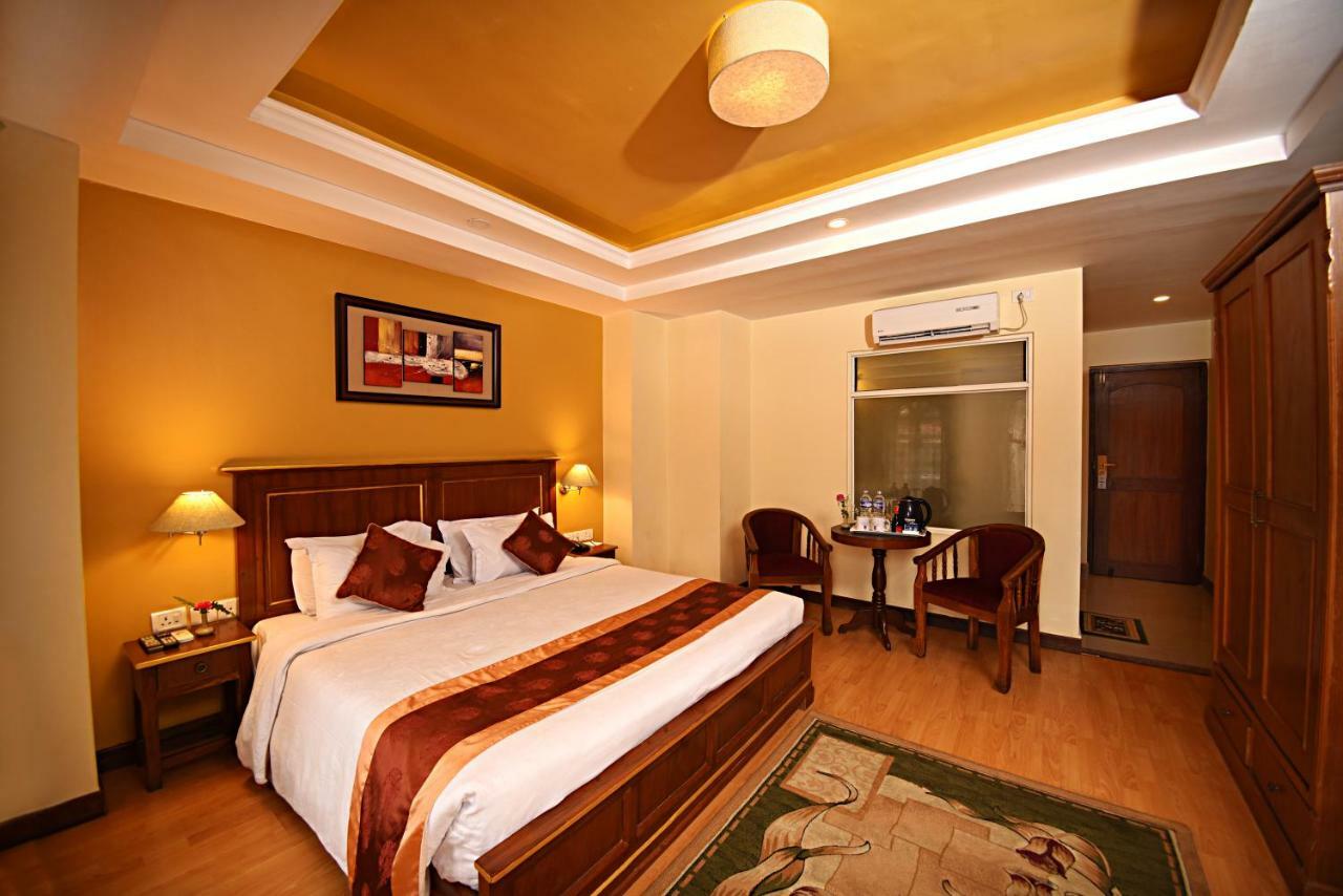 Dom Himalaya Hotel Kathmandu Exteriör bild