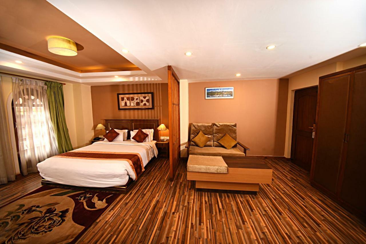 Dom Himalaya Hotel Kathmandu Exteriör bild