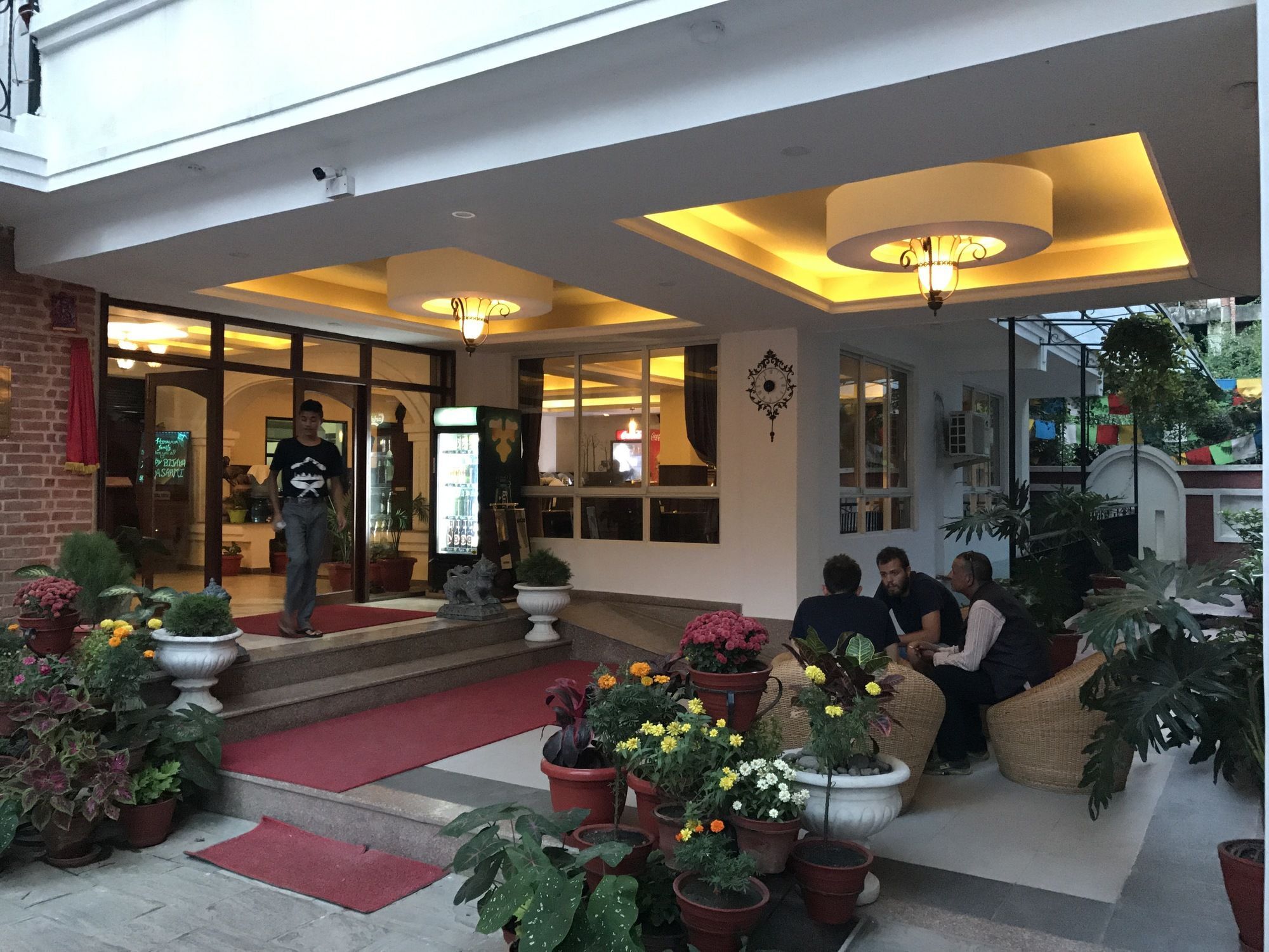 Dom Himalaya Hotel Kathmandu Exteriör bild